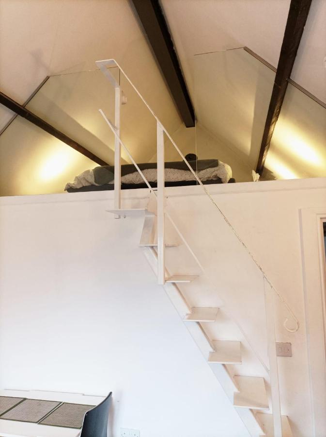 Mezzanine Style Studio Apartment 8 Londra Esterno foto